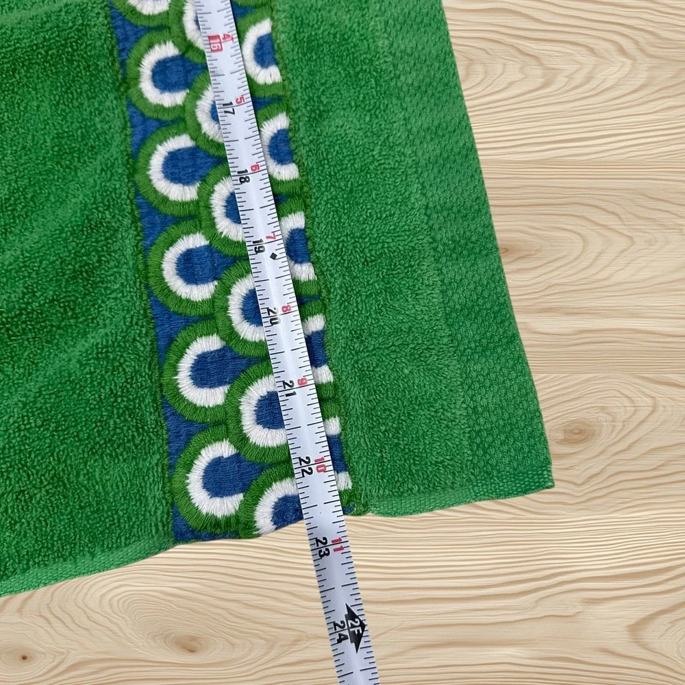 Springmaid Vintage Green Embroidered Trim Bath Towel and Wash Cloth Set‎